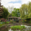 1-1024px-Claude_Monet_house_and_garden_in_Giverny_(8741504279)