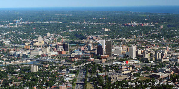 800px-Rochester_aerial_aug_17_2007 ChrisTomkins-Tinch