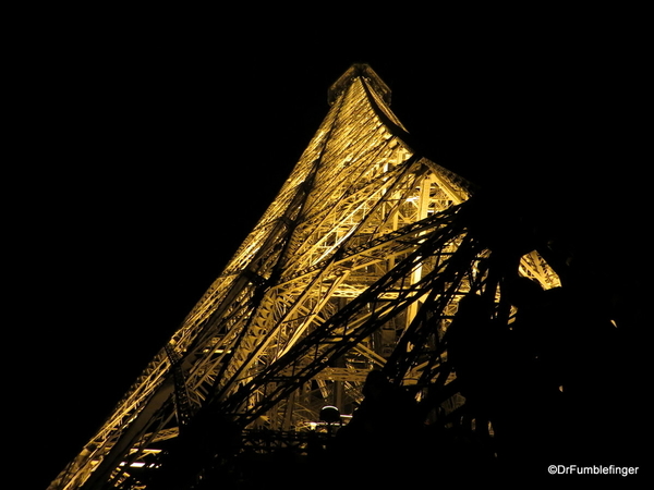 13 Paris 05-2013. Eiffel Tower at dusk and after dark (18)