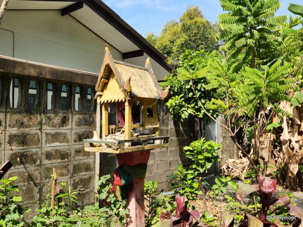 Spirit Houses of Bangkok | TravelGumbo