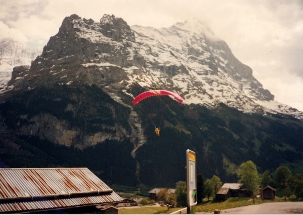 Hang Glider Eiger Background