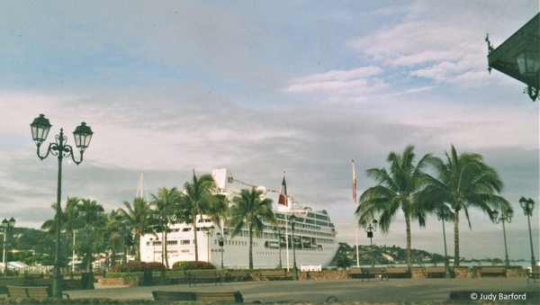 5_our cruise ship at Papeete