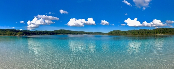 20_jose-mizrahi--Lake McKenzie Boorangoora-unsplash