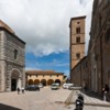 30_Piazza San Giovanni baptistery left and cathedral right Raimond Spekking  Wikimedia Commons