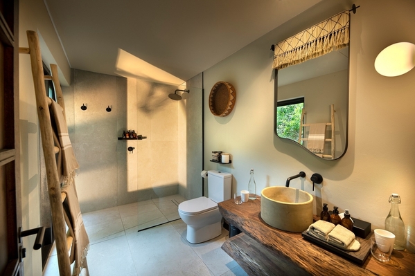 9_South-Africa-Phinda-Forest-Lodge-Family-Suite _6_-Collections-3000w