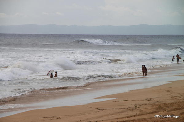 Hurricane Ana approaches Kauai