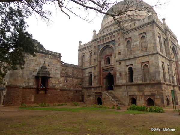 09 Lodhi Gardens, Bara Gumbad Tomb. Delhi 02-2016