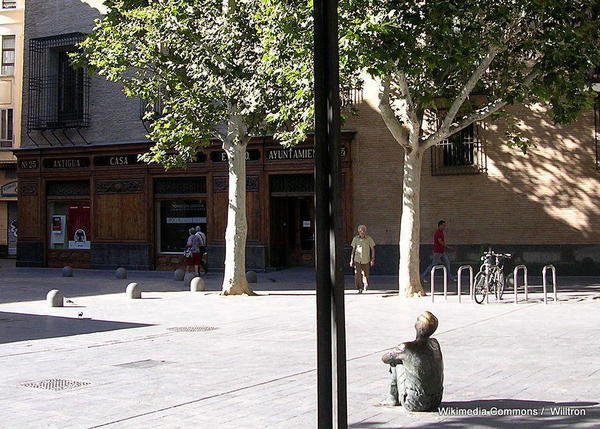 1-1280px-Plaza_de_San_Felipe_(Zaragoza)