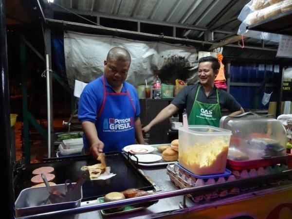 15 ramiy-burger-special-with-egg-wrapped-around-food-tour-in-kuala-lumpur-malaysia