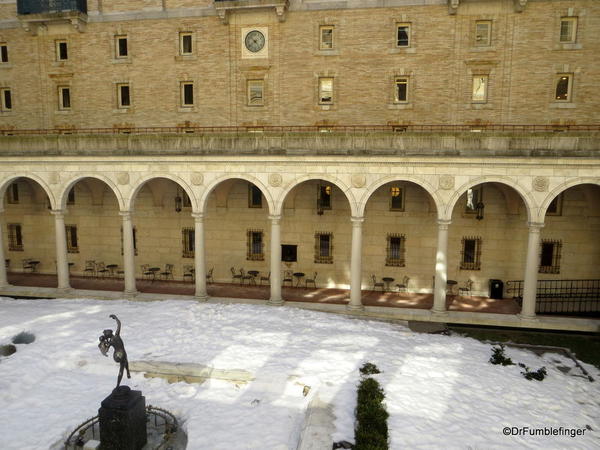 18 Boston Public Library. Courtyard