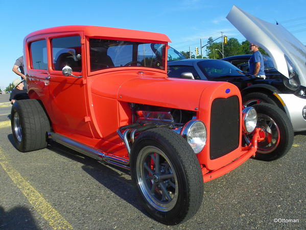 1928 Ford Tudor 350 HP [1)