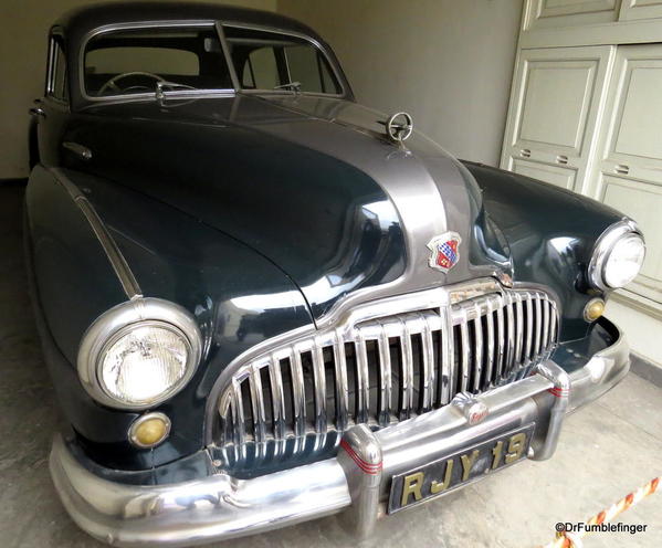 1946 Buick Super Salon (1)