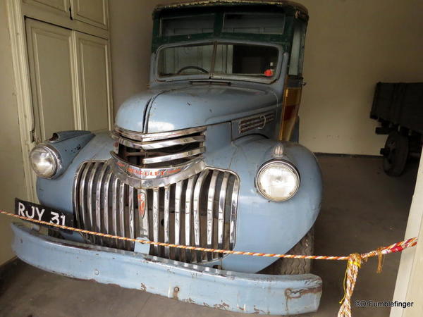 1947 Chevrolet Bus (2)