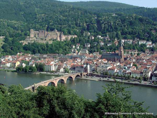 1024px-Heidelberg_corr