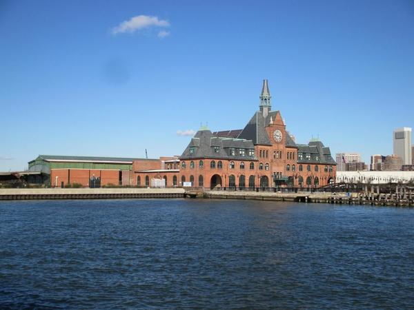 Ellis-Island-Bldg