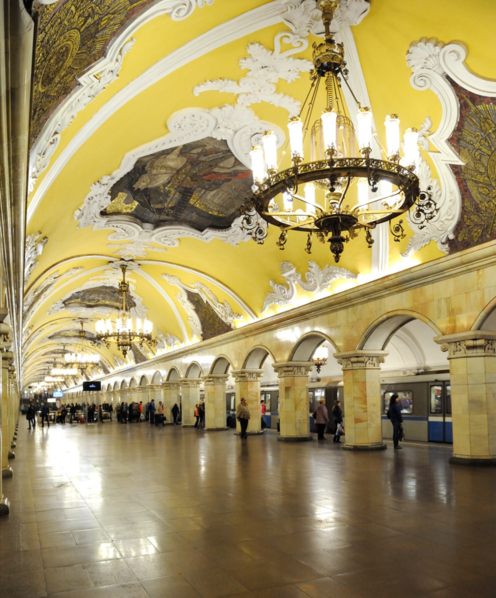 Komsomolskaya_station_of_Moscow_Metro