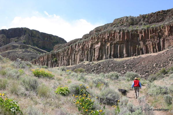 Steamboat Rock State Park -- Hike near trailhead