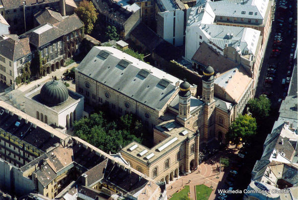 Synagogue_-_Budapest