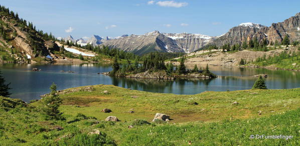 Sunshine Meadows - Rock Isle Lake