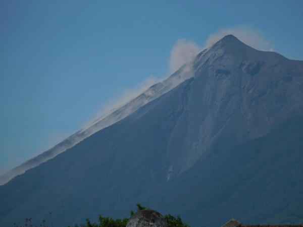 72 2015-11 Guatemala Antigua Fuego Volcano eruption 08