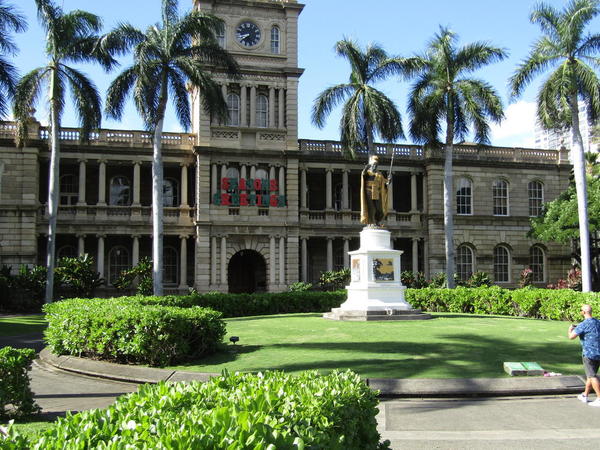 Aliiolani Hale 3