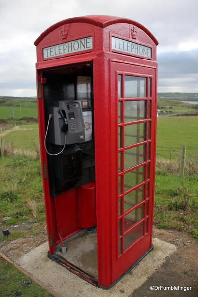 Classic old phone booth, Giant