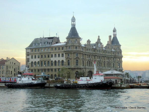 Haydarpasa_Station_(6526102263) David Stanley