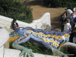 Park Guell ble salamander 3