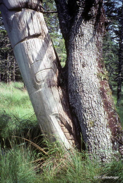 Louise Island, Haida Gwaii, Skedans Village Totems