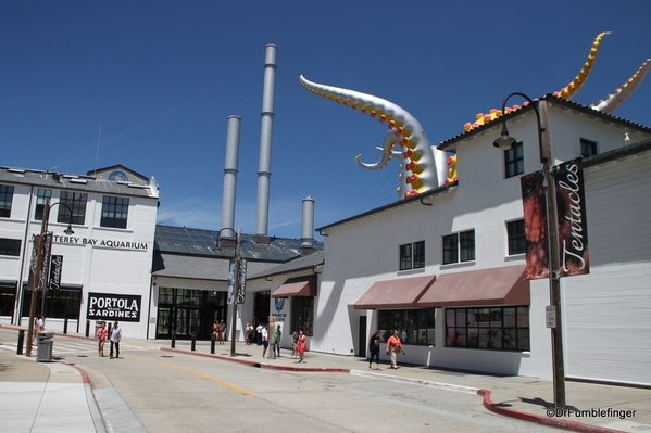 001 Monterey Bay Aquarium