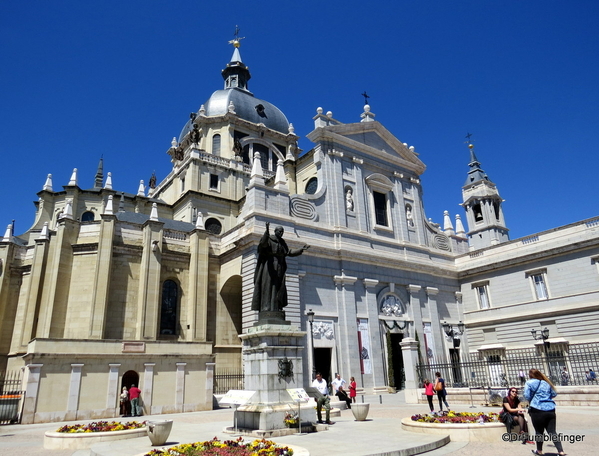 01 Almudena Cathedral