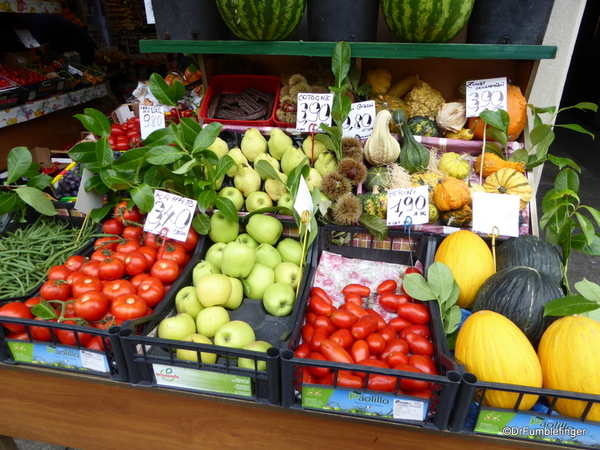 01 Fruit Market Brera neighborhood (1)