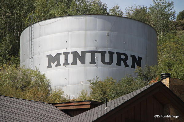 01a Minturn Market