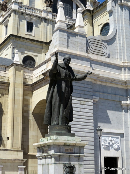 02 Almudena Cathedral