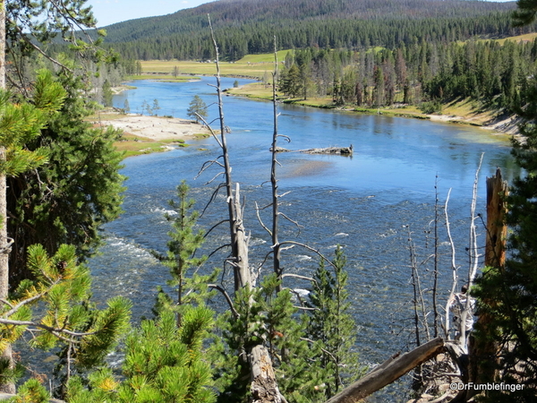 02 Hayden Valley and Yellowstone River