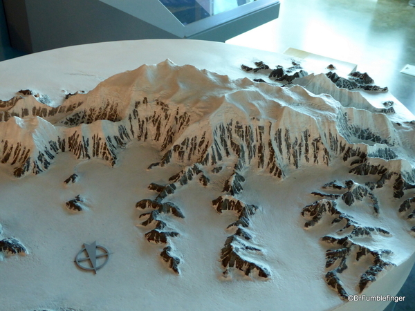 02 Kluane National Park Visitor Center (34)