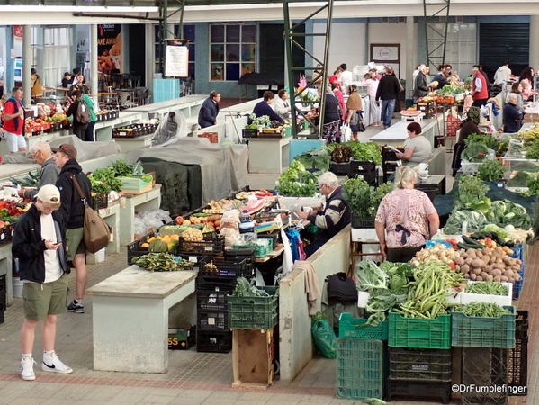 02 Nazare Market