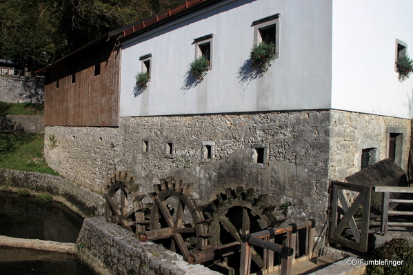 02 Postojna Cave