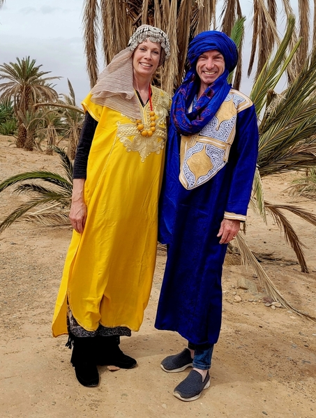 03 2023-09-17 Morocco Merzouga Desert Clothing 12a