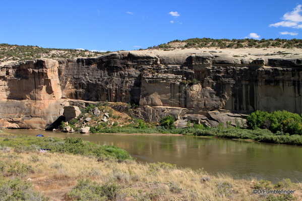 03 Dinosaur National Monument. Car Tour (49) Green River as it leaves Split Mountain Canyon