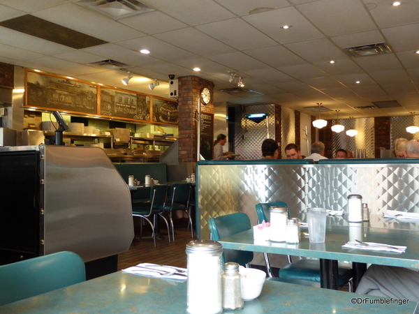 04 Elgin Street Diner