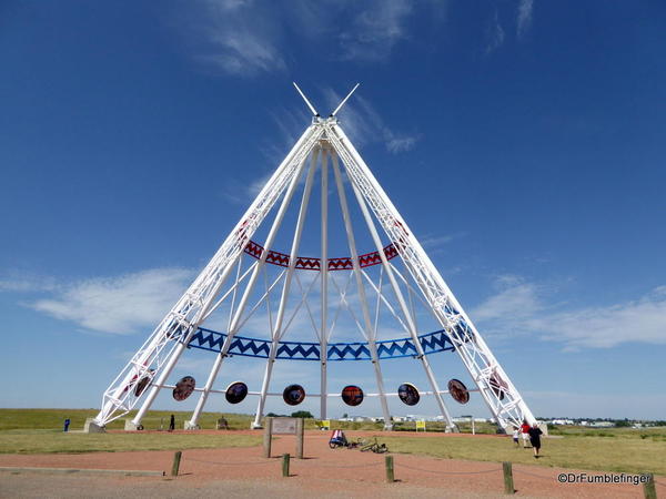 04 Lethbridge Saamis TeePee (1)