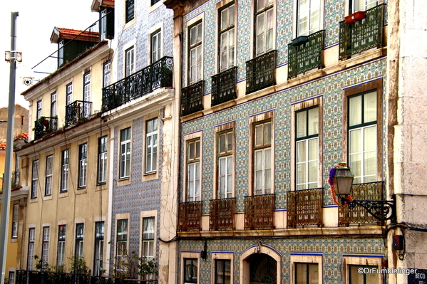 05 Tile buildings, Lisbon