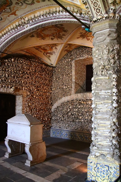 06 Chapel of Bones, Evora