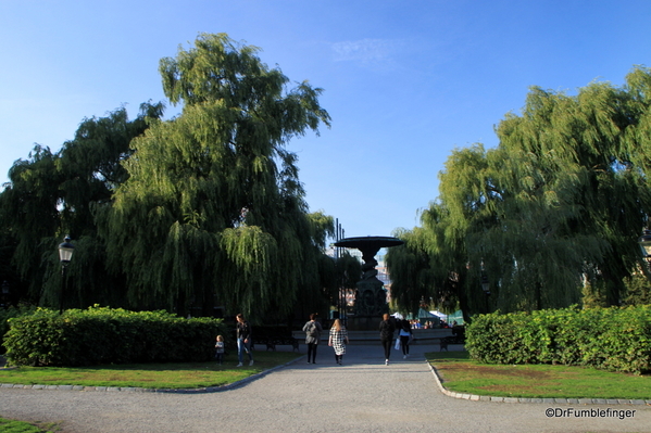 06 Kungstradgarden (20) Molins Fountain