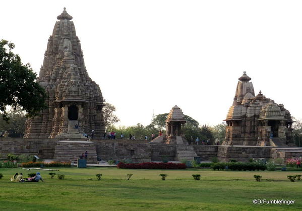 07 Khajuraho temples and town (90)