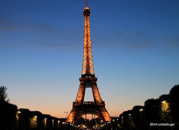 07 Paris 05-2013. Eiffel Tower at dusk and after dark (47)