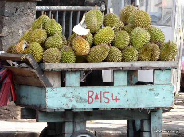 07 Pettah Neighborhood Colombo Market 04-2017 (30)