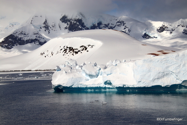 08 Danco Island Scenery