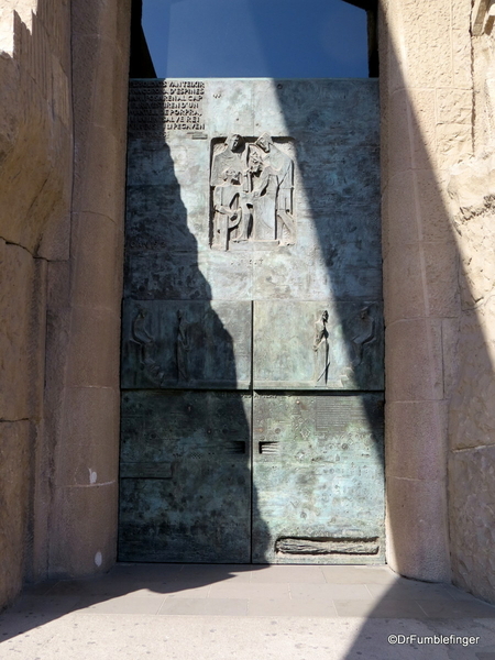 09 Doors, La sagrada Familia